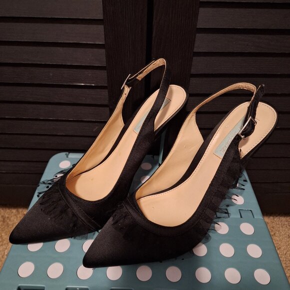 Betsey Johnson - Picture 1 of 3